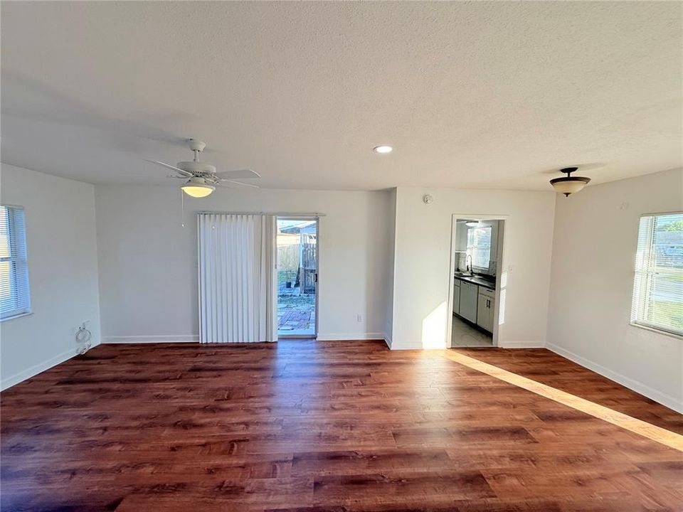 En Renta: $2,000 (3 camas, 2 baños, 1054 Pies cuadrados)