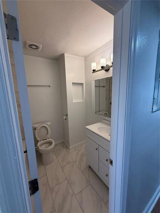 En Renta: $2,000 (3 camas, 2 baños, 1054 Pies cuadrados)