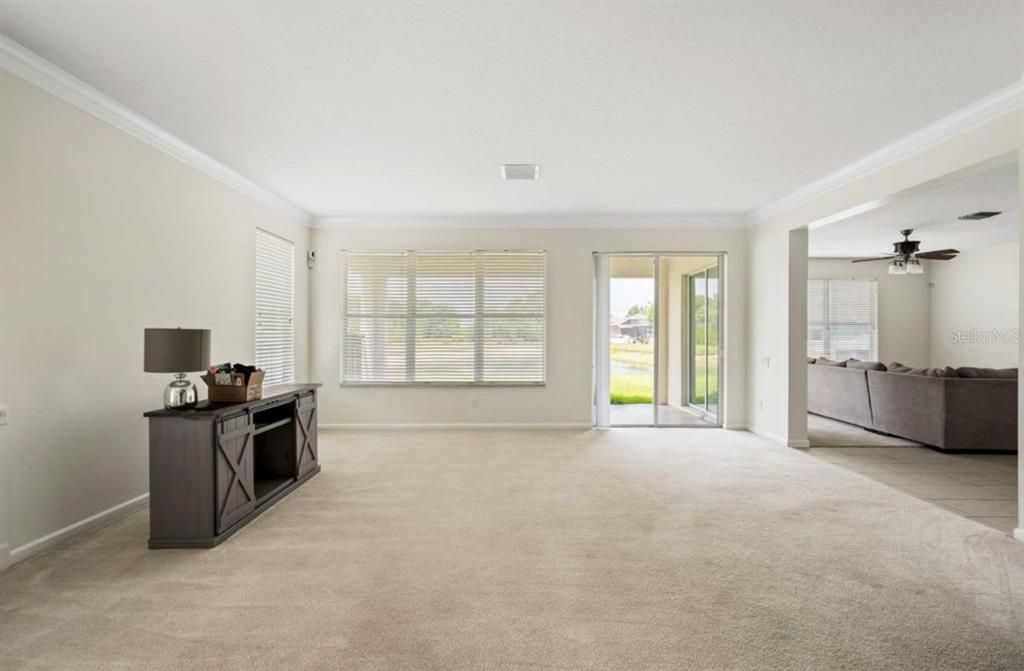 For Rent: $2,700 (4 beds, 3 baths, 2518 Square Feet)