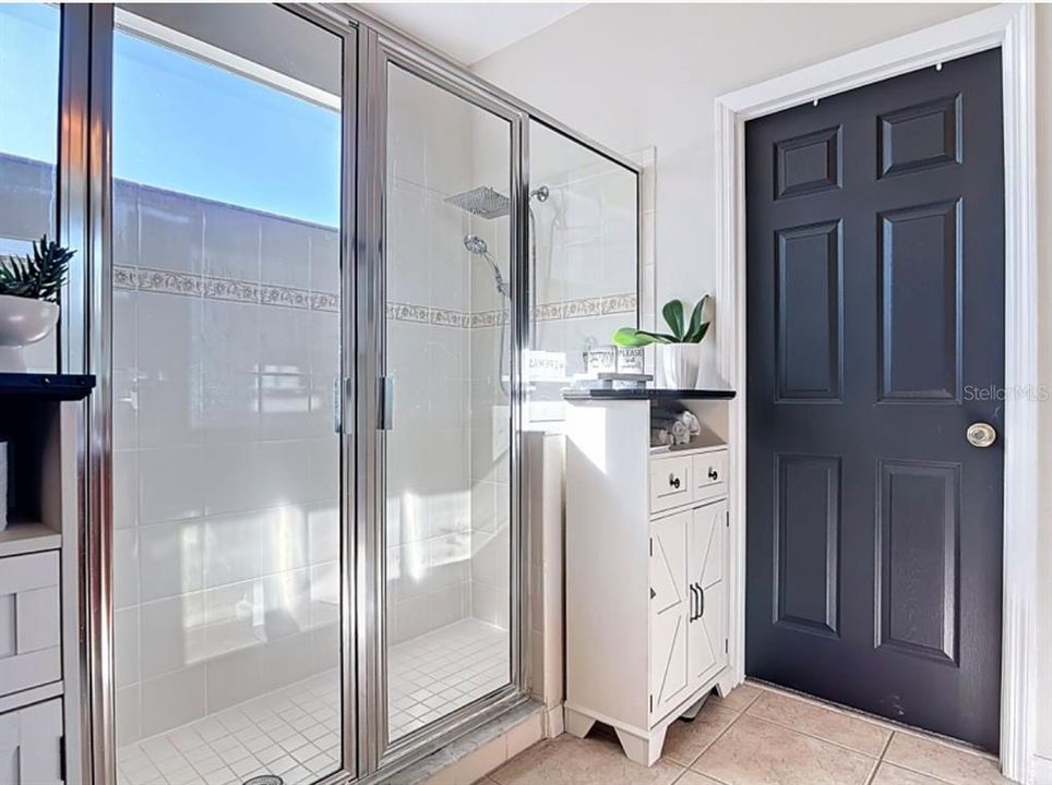 For Sale: $412,000 (4 beds, 2 baths, 1776 Square Feet)