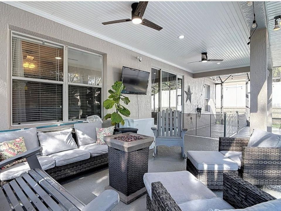 For Sale: $412,000 (4 beds, 2 baths, 1776 Square Feet)