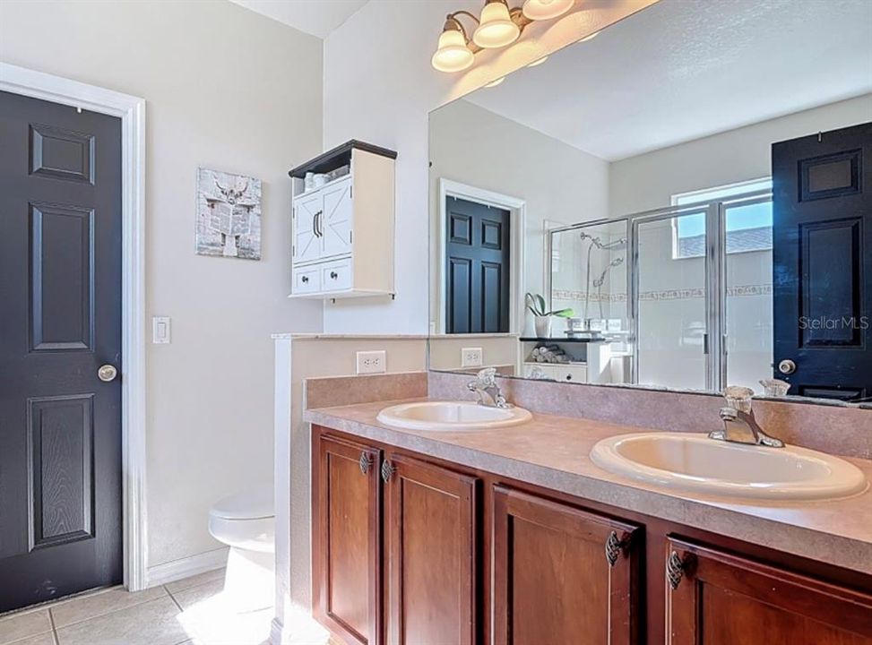 For Sale: $412,000 (4 beds, 2 baths, 1776 Square Feet)