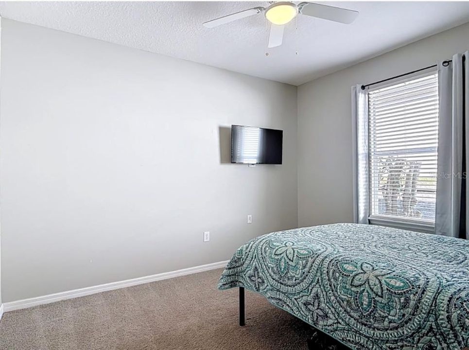 For Sale: $412,000 (4 beds, 2 baths, 1776 Square Feet)