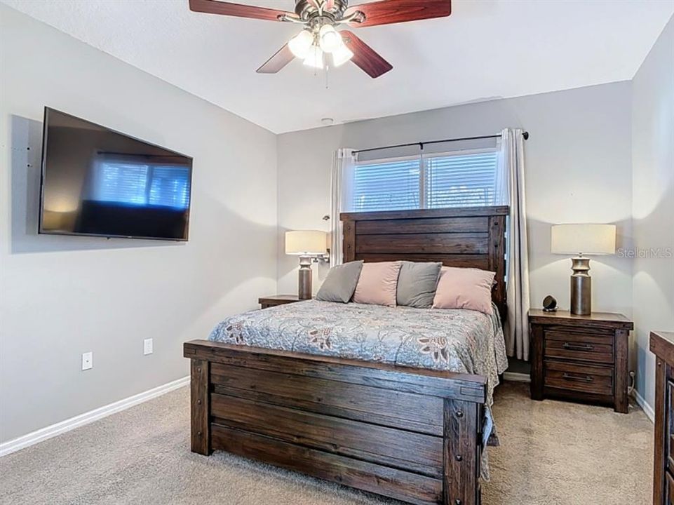 For Sale: $412,000 (4 beds, 2 baths, 1776 Square Feet)