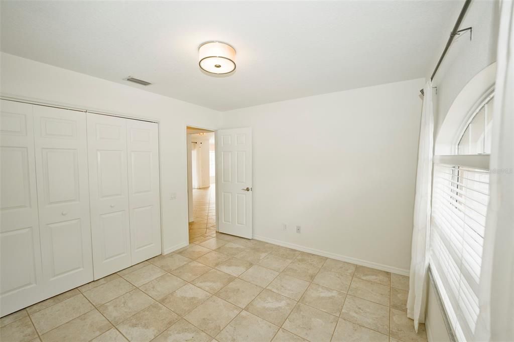 出租: $2,300 (3 贝兹, 2 浴室, 1555 平方英尺)