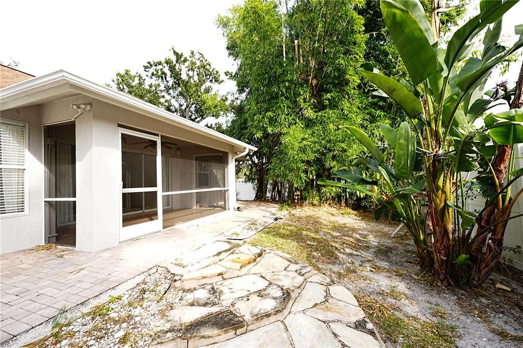 出租: $2,300 (3 贝兹, 2 浴室, 1555 平方英尺)