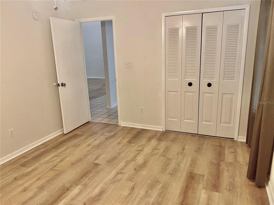 For Sale: $329,000 (3 beds, 2 baths, 1721 Square Feet)