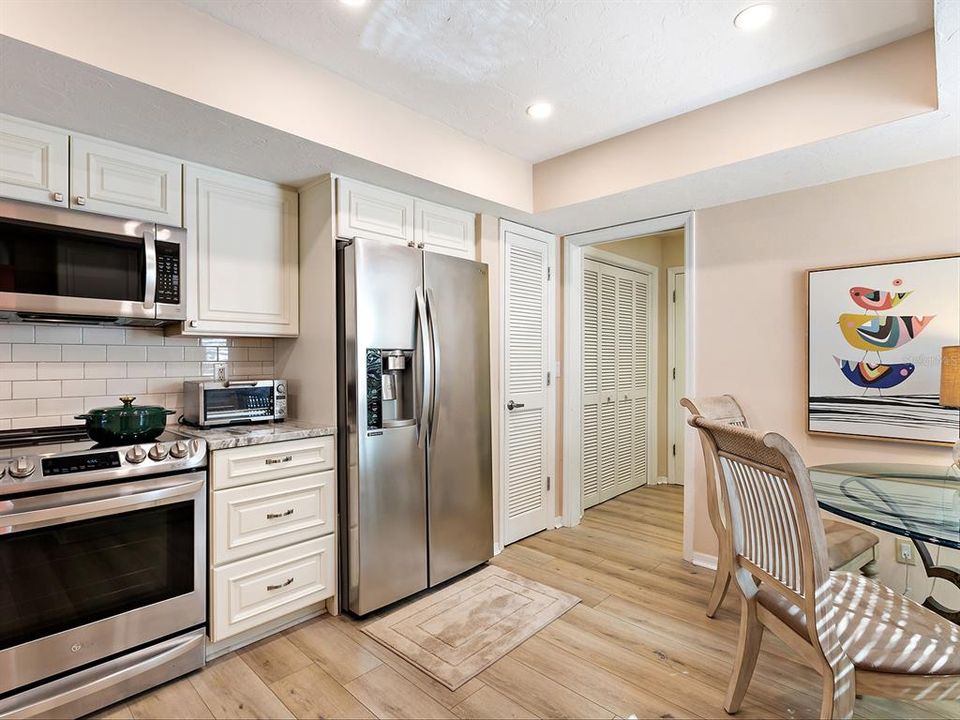 В аренду: $2,800 (2 спален, 2 ванн, 1720 Квадратных фут)