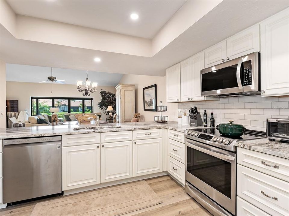 В аренду: $2,800 (2 спален, 2 ванн, 1720 Квадратных фут)