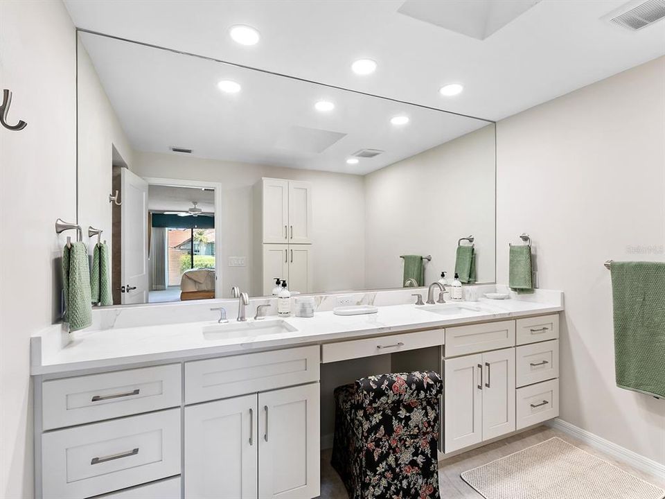 В аренду: $2,800 (2 спален, 2 ванн, 1720 Квадратных фут)