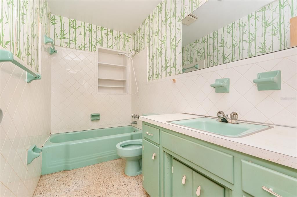 Под контрактом: $249,900 (3 спален, 2 ванн, 1942 Квадратных фут)