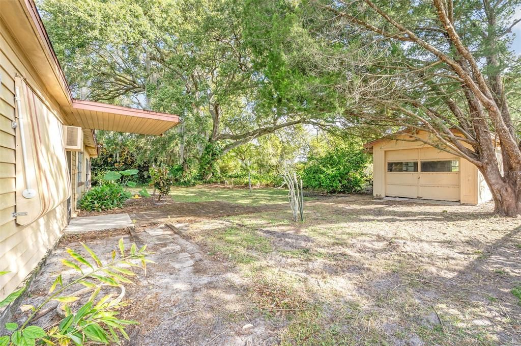 Под контрактом: $249,900 (3 спален, 2 ванн, 1942 Квадратных фут)