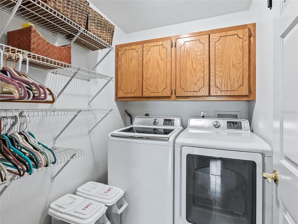 En Venta: $1,075,000 (3 camas, 2 baños, 1974 Pies cuadrados)