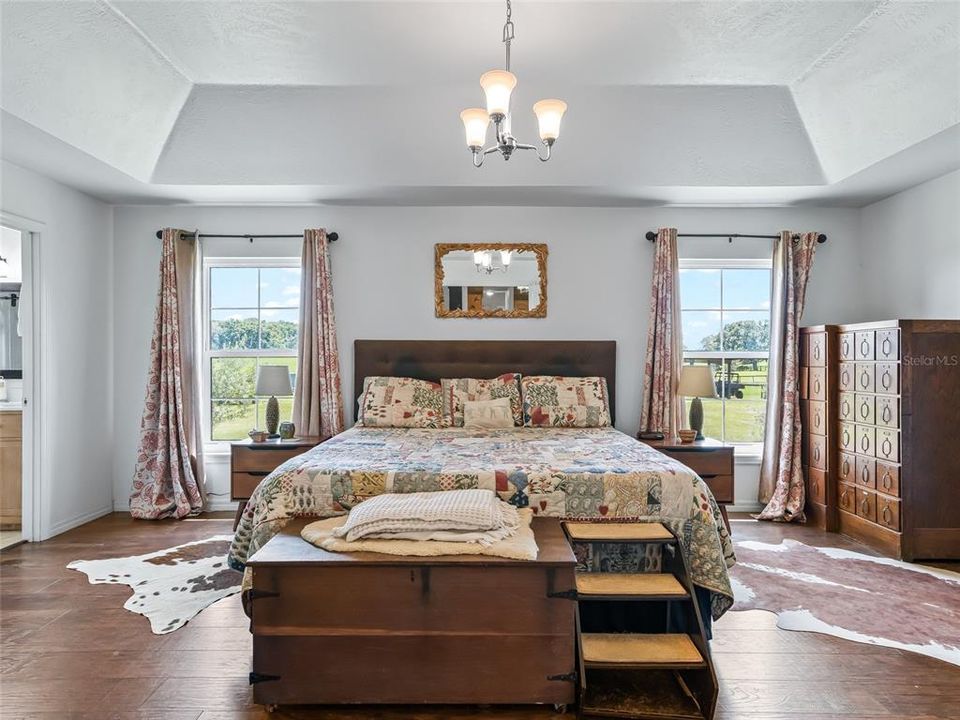 En Venta: $1,075,000 (3 camas, 2 baños, 1974 Pies cuadrados)