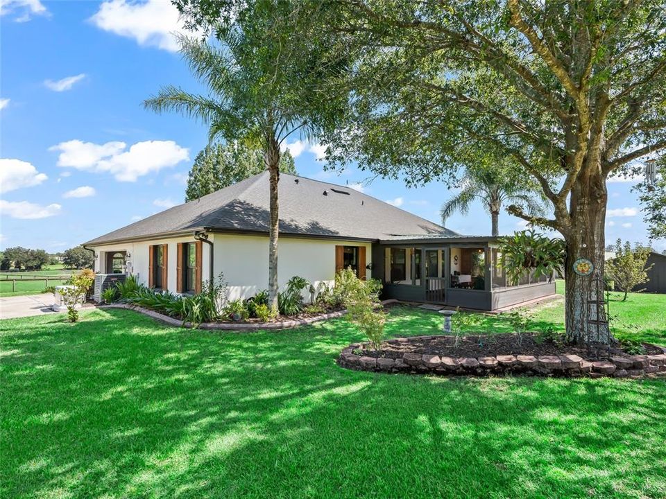 En Venta: $1,075,000 (3 camas, 2 baños, 1974 Pies cuadrados)