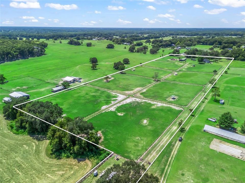 En Venta: $1,075,000 (3 camas, 2 baños, 1974 Pies cuadrados)