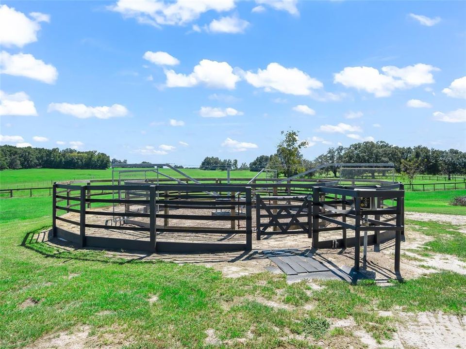 En Venta: $1,075,000 (3 camas, 2 baños, 1974 Pies cuadrados)