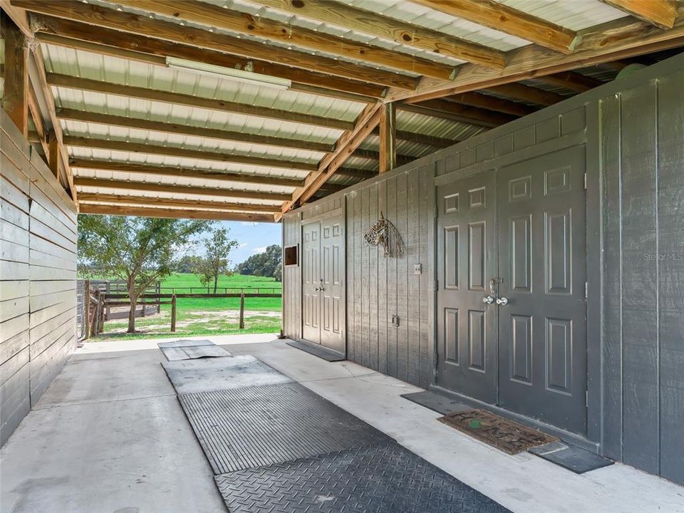 En Venta: $1,075,000 (3 camas, 2 baños, 1974 Pies cuadrados)