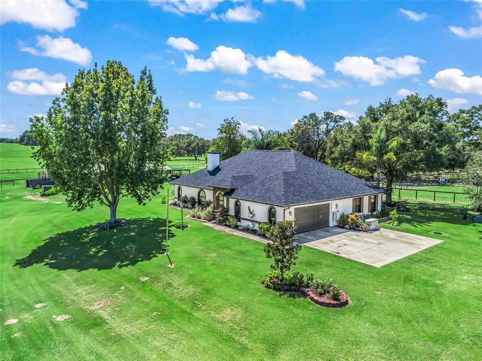 En Venta: $1,075,000 (3 camas, 2 baños, 1974 Pies cuadrados)