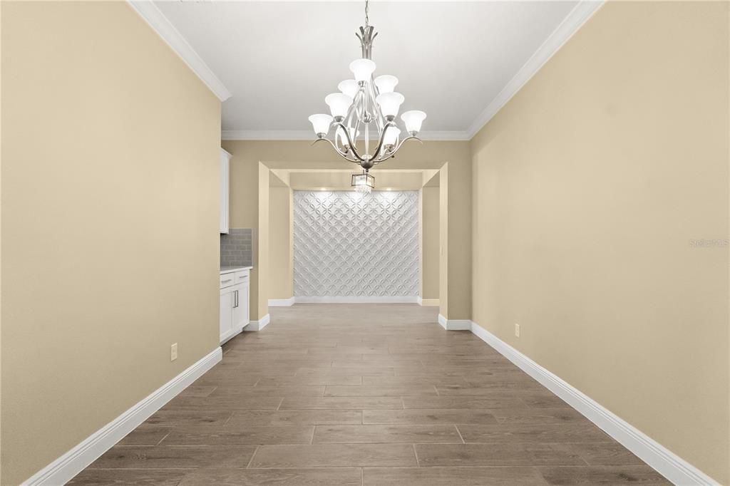 待售: $850,000 (7 贝兹, 5 浴室, 4646 平方英尺)