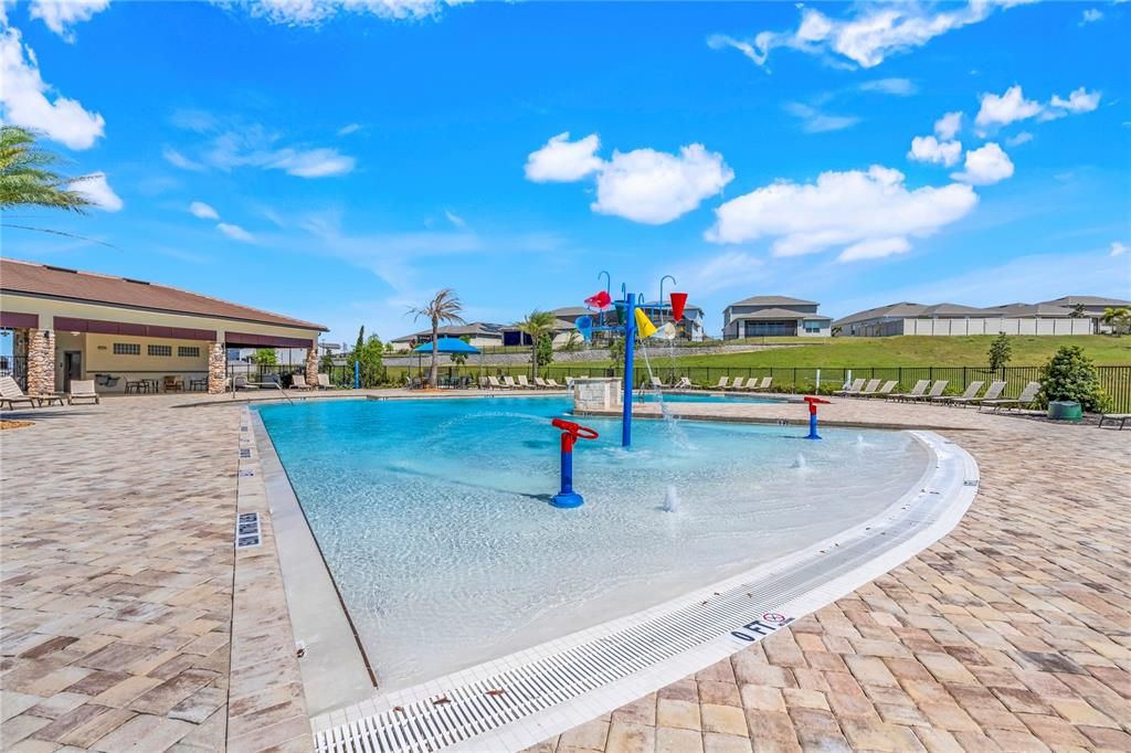 待售: $850,000 (7 贝兹, 5 浴室, 4646 平方英尺)