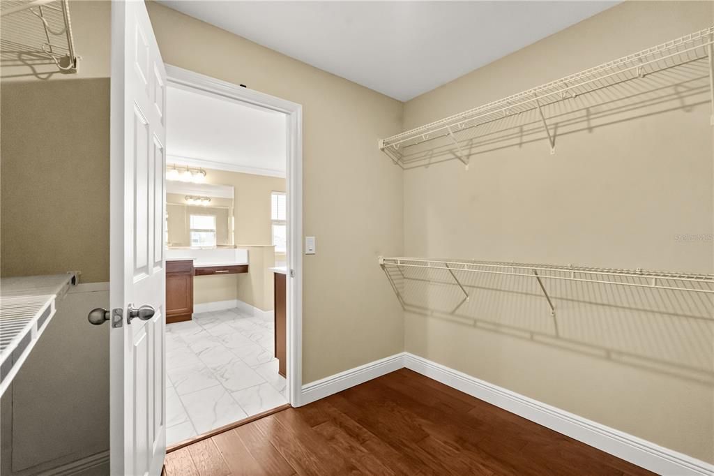 待售: $850,000 (7 贝兹, 5 浴室, 4646 平方英尺)