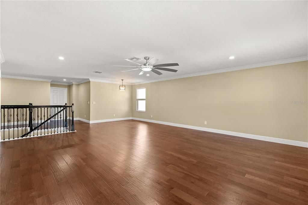 待售: $850,000 (7 贝兹, 5 浴室, 4646 平方英尺)