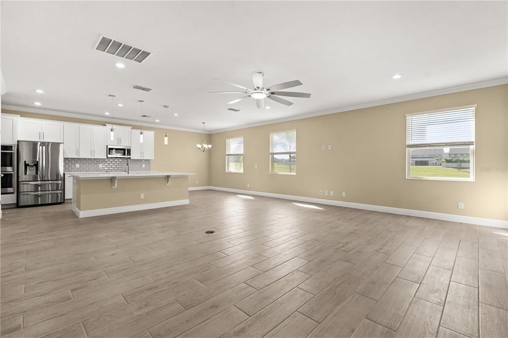 待售: $850,000 (7 贝兹, 5 浴室, 4646 平方英尺)