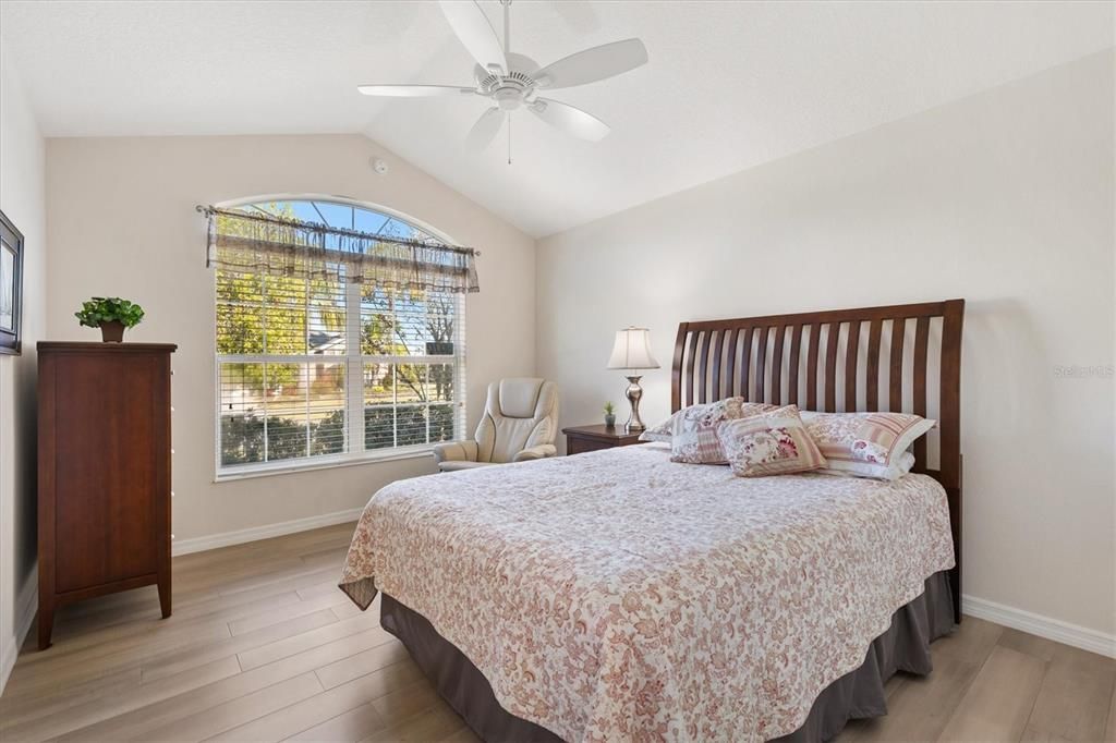 На продажу: $489,000 (3 спален, 2 ванн, 1963 Квадратных фут)