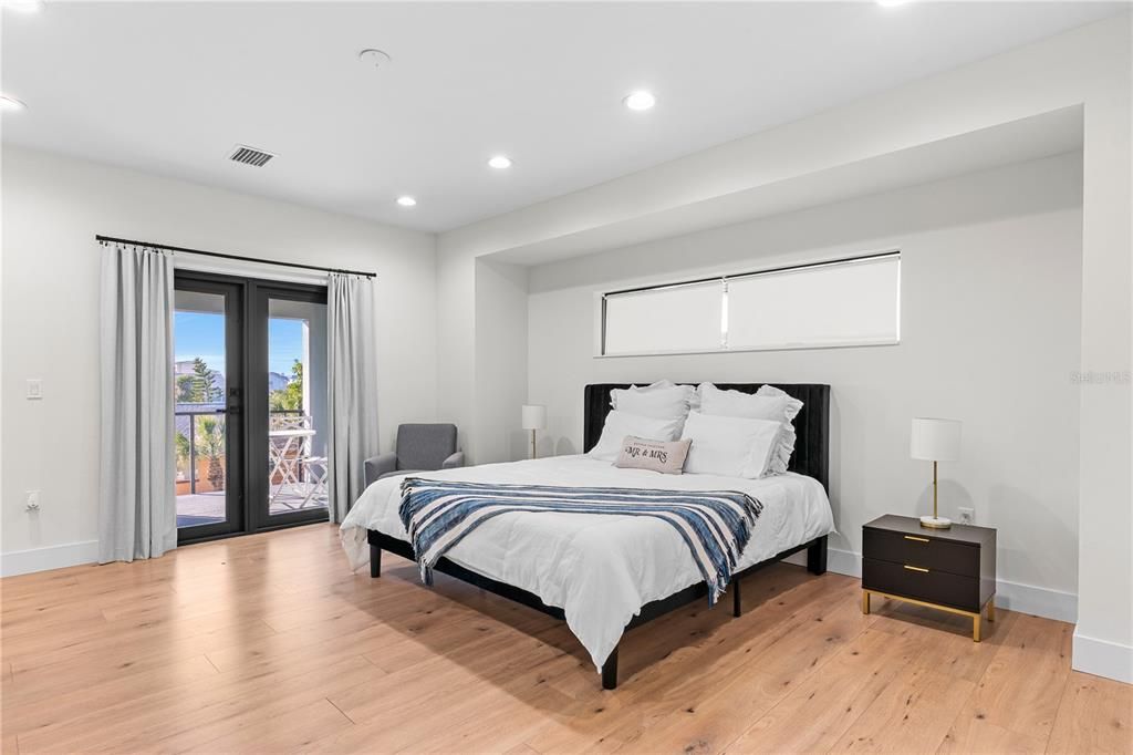 For Sale: $1,235,000 (4 beds, 3 baths, 2200 Square Feet)