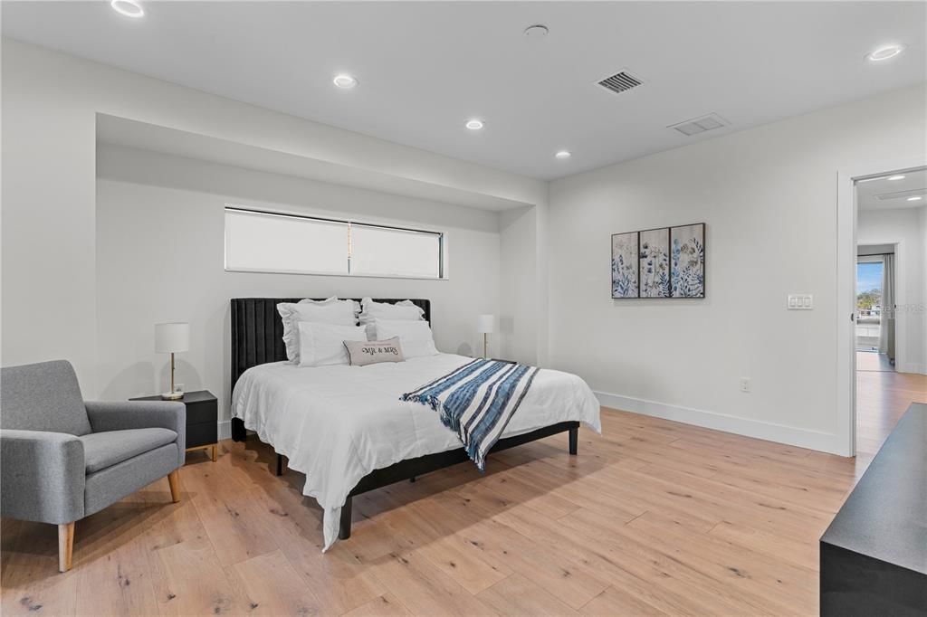 For Sale: $1,235,000 (4 beds, 3 baths, 2200 Square Feet)