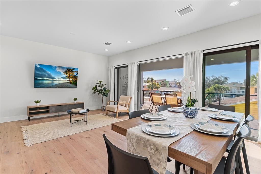 For Sale: $1,235,000 (4 beds, 3 baths, 2200 Square Feet)