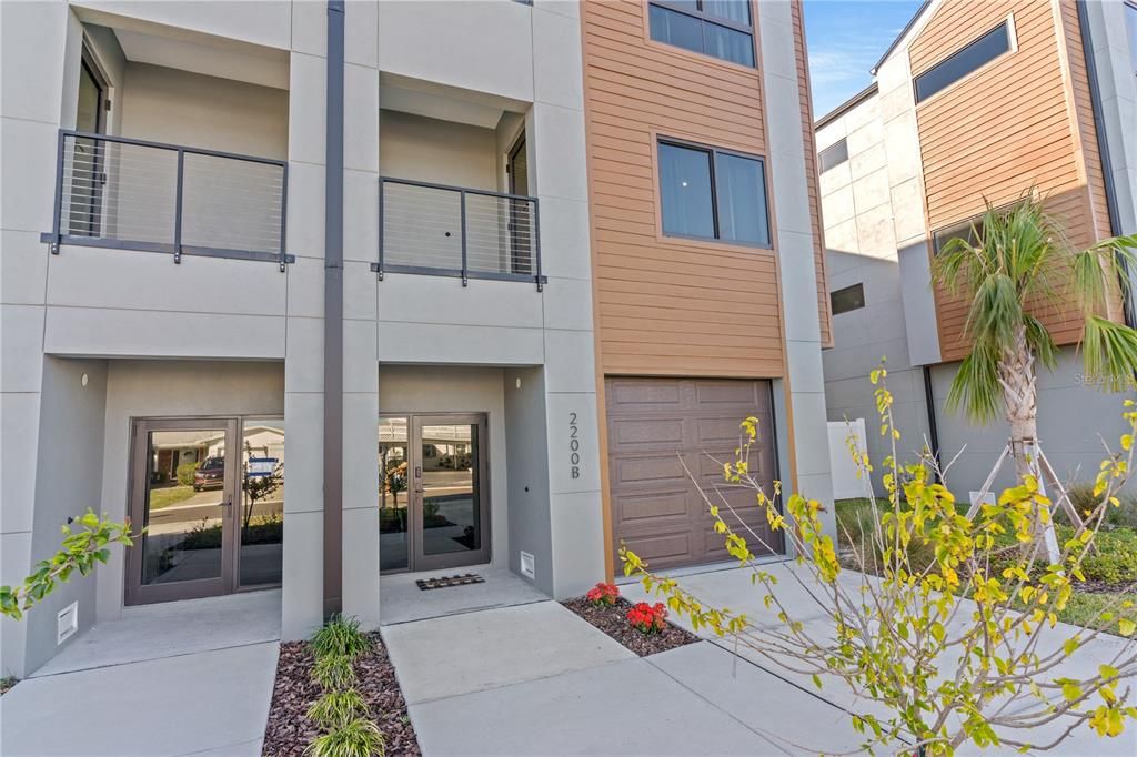 For Sale: $1,235,000 (4 beds, 3 baths, 2200 Square Feet)