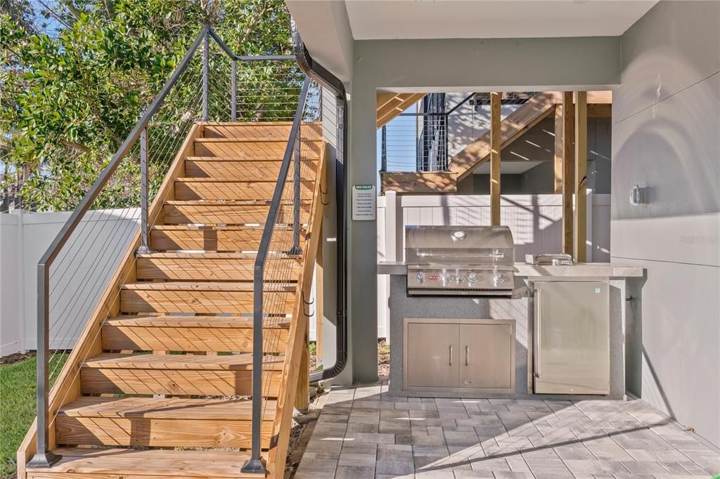 For Sale: $1,235,000 (4 beds, 3 baths, 2200 Square Feet)