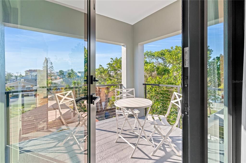 For Sale: $1,235,000 (4 beds, 3 baths, 2200 Square Feet)