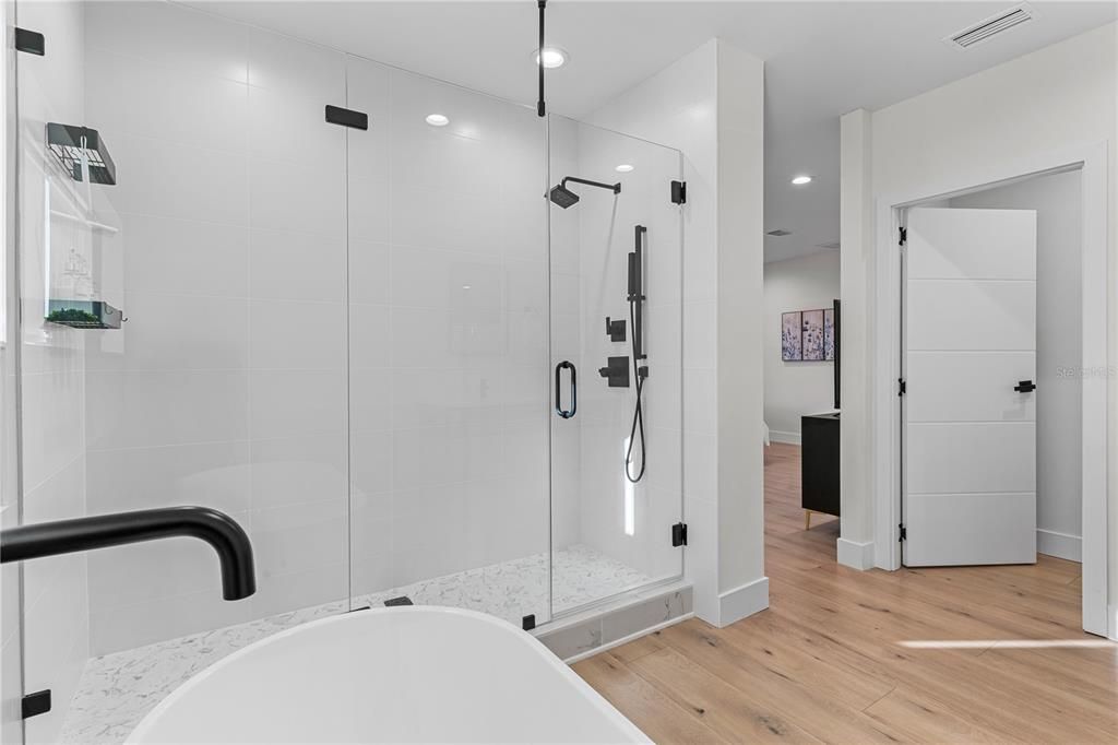 For Sale: $1,235,000 (4 beds, 3 baths, 2200 Square Feet)