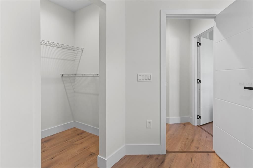 For Sale: $1,235,000 (4 beds, 3 baths, 2200 Square Feet)