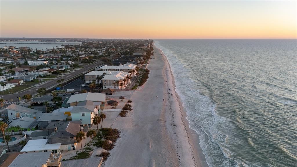 For Sale: $1,235,000 (4 beds, 3 baths, 2200 Square Feet)