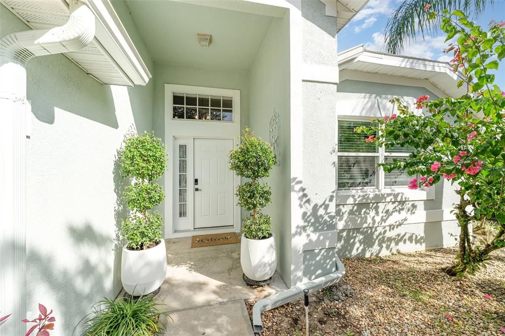 For Sale: $349,900 (3 beds, 2 baths, 1649 Square Feet)