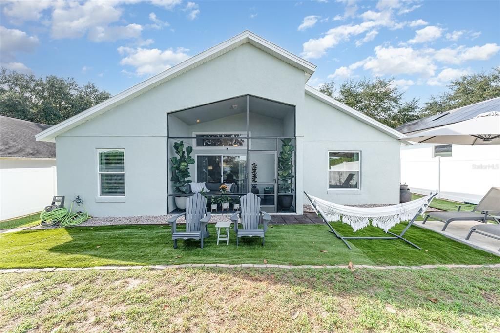 For Sale: $349,900 (3 beds, 2 baths, 1649 Square Feet)