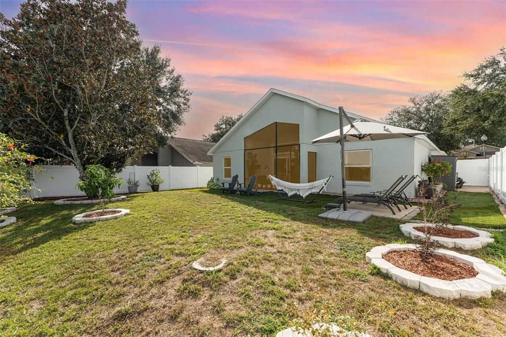 For Sale: $349,900 (3 beds, 2 baths, 1649 Square Feet)