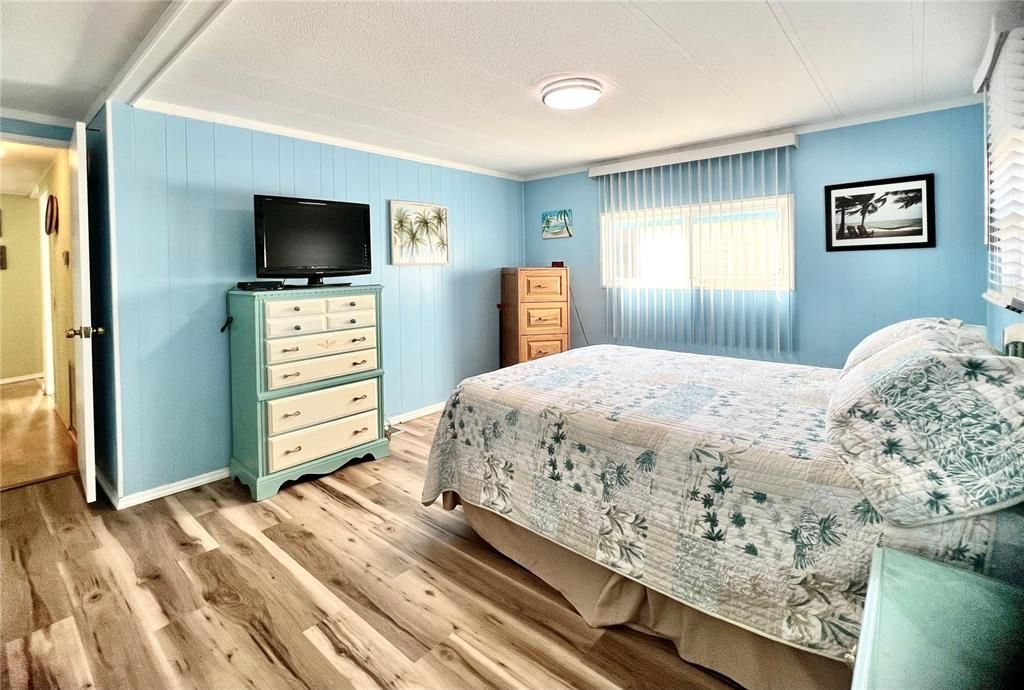 На продажу: $180,000 (2 спален, 2 ванн, 1376 Квадратных фут)