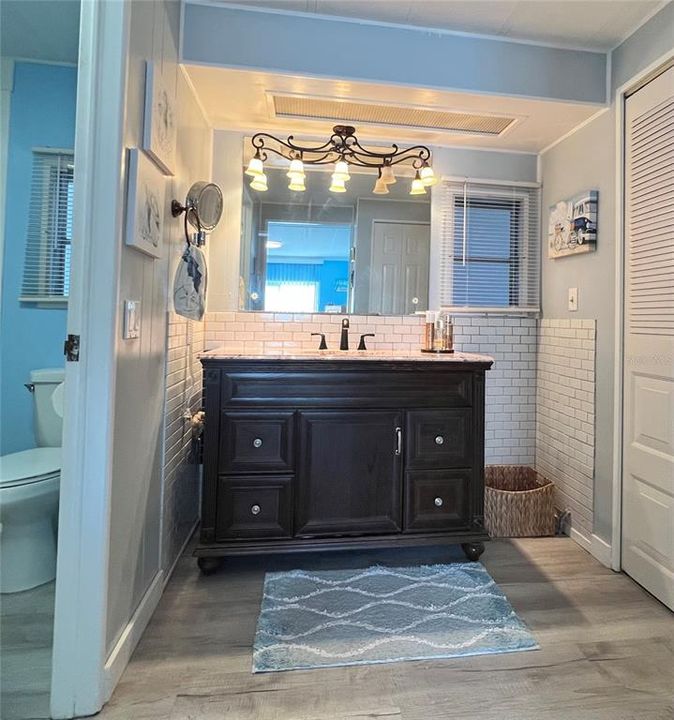 На продажу: $180,000 (2 спален, 2 ванн, 1376 Квадратных фут)