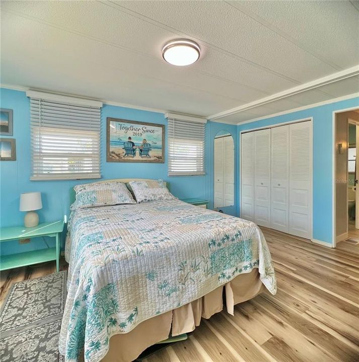 На продажу: $180,000 (2 спален, 2 ванн, 1376 Квадратных фут)