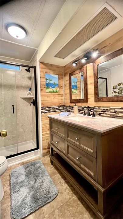 На продажу: $180,000 (2 спален, 2 ванн, 1376 Квадратных фут)