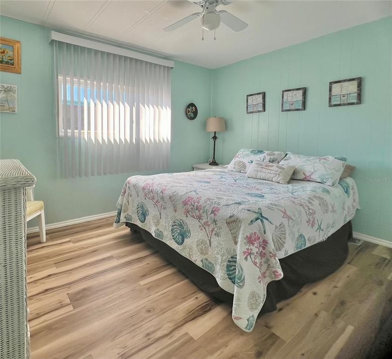 На продажу: $180,000 (2 спален, 2 ванн, 1376 Квадратных фут)