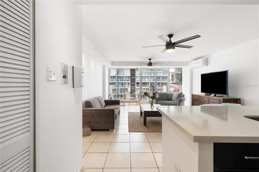 На продажу: $500,000 (1 спален, 1 ванн, 833 Квадратных фут)