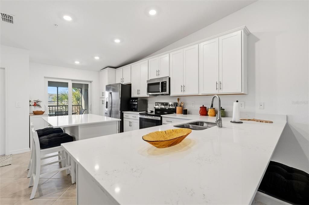 待售: $393,995 (2 贝兹, 2 浴室, 1366 平方英尺)