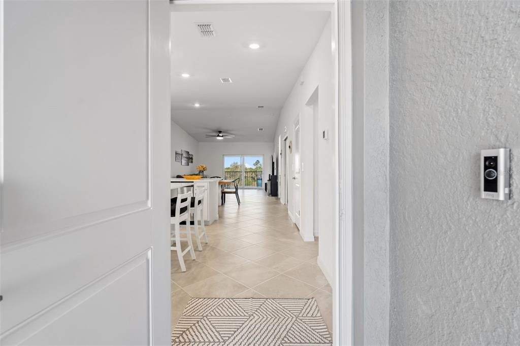 待售: $393,995 (2 贝兹, 2 浴室, 1366 平方英尺)