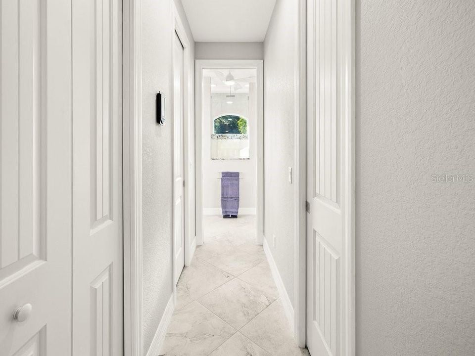 En Venta: $925,000 (3 camas, 2 baños, 2045 Pies cuadrados)